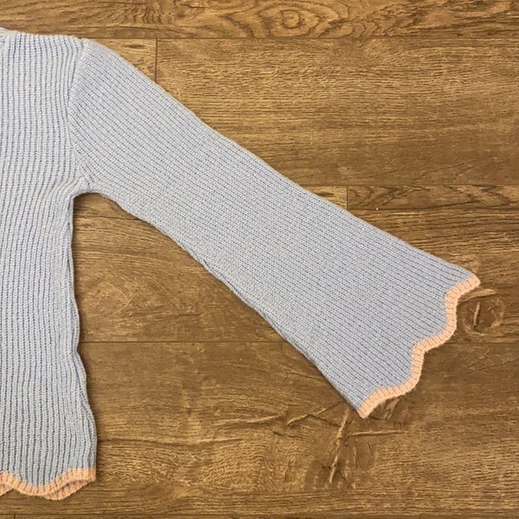 blue and pink bell sleeve sweater - Picture 2 of 4